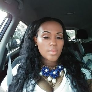 Meet your Posher, Denise